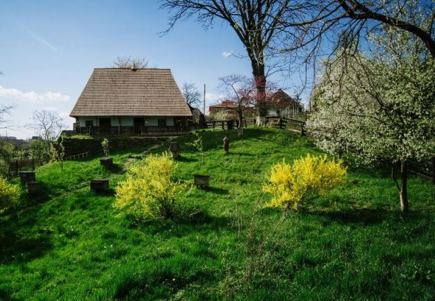  Музей « старе село »в Ужгороді