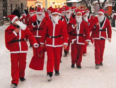  Парад миколайчиків в Ужгороді 