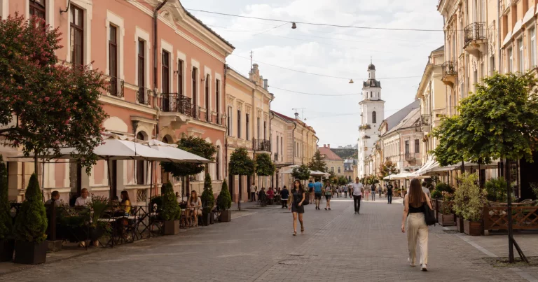 Куди піти в Ужгороді: бари, SPA, кальянні та куди йти з дітьми